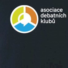 Asociace debatních klubů logo s textem