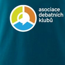 Asociace debatních klubů logo s textem