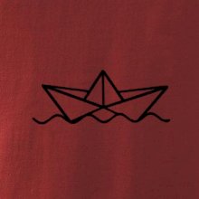 Papírová loďka na vodě