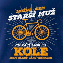 Starší muž - cyklista silniční kolo