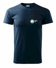 Asociace debatních klubů logo s textem