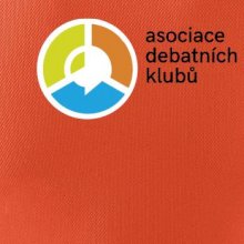 Asociace debatních klubů logo s textem