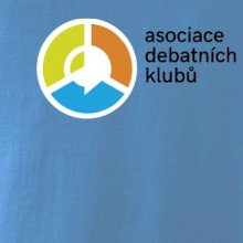 Asociace debatních klubů logo s textem