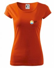 Asociace debatních klubů logo s textem