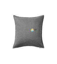 Asociace debatních klubů logo s textem