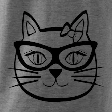 Kočičí holka s brýlemi