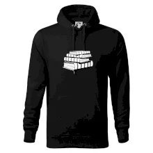 Knihy černobílé na sobě