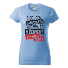 Sice jsem barvoslepá, ale vím, že v červené vypadám dobře