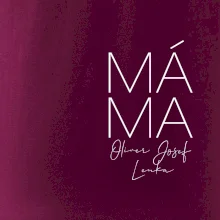 Nápis máma  na prsu se jmény dětí