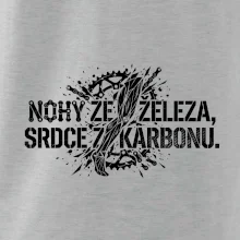 Nohy ze železa, srdce z karbonu