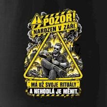 Pozor! narozen v září