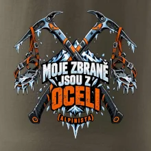 Alpinista se zbraněmi z oceli