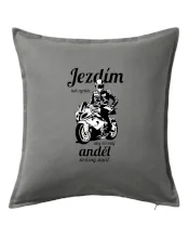 Silniční motorka - jezdím tak rychle, aby mi můj anděl strážný stačil