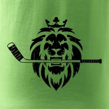 Lev s hokejkou v tlamě