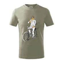 Gentleman na kole s pivem