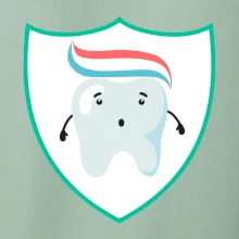 Zoubek na prsu - zubní pasta