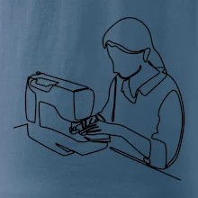 Švadlena a šicí stroj jedním tahem