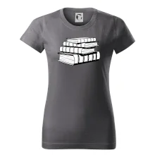 Knihy černobílé na sobě