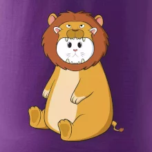 Kočka v převleku lva