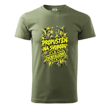 PROPUŠTĚN NA SVOBODU