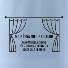 Žena miluje kulturu