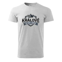 Erb a koruna - králové se rodí v srpnu