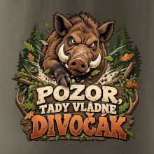 Pozor tady vládne divočák v lese