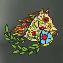 Kůň barevný s listy