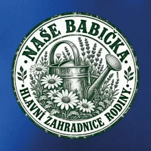Naše babička hlavní zahradnice rodiny vintage konev