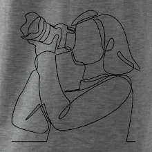 Fotografka stojící jedním tahem