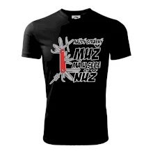 Každý správný muž, má u sebe nůž