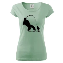 Rybář tahající rybu