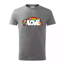 Love s duhou v pozadí