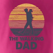 The walking dad - tata s dítětem na zádech