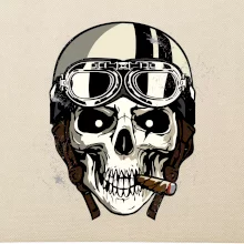 Motorkářská helma a doutník