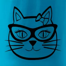 Kočičí holka s brýlemi