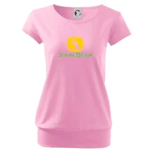 John Beer jelen s pivem