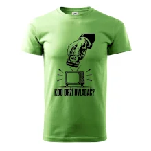 Kdo drží ovladač?