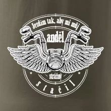 Jezdím tak rychle, aby mi můj anděl strážný stačil