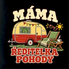 Máma ředitelka pohody rodinné kempování s karavanem