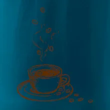 Hrnek plný čerstvé kávy