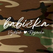 Babička Tričko se jmény dětí psací písmo