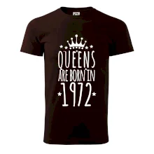Queens are born in 1972