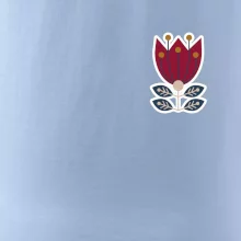 Folklor na prsu květina čtyřlistá