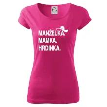 Manželka mamka hrdinka