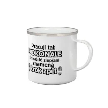 Pracuji dokonale krok zpět