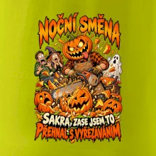 Noční směna dýňáka s motorovou pilou