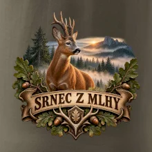 Srnec z mlhy při východu slunce