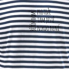 Běžím domů protože tam ještě nikdo není - na prsu