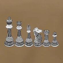 Šachové figurky v řadě - kreslené